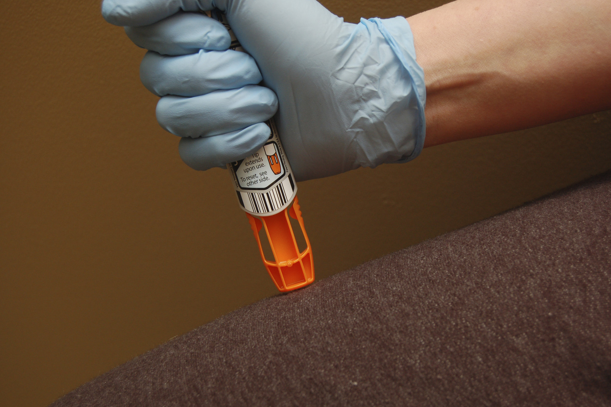 fda-approves-first-generic-version-of-epipen