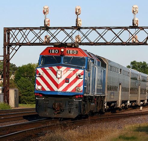 Cardiac Science will supply Powerheart G3 AEDs to the Metra trains